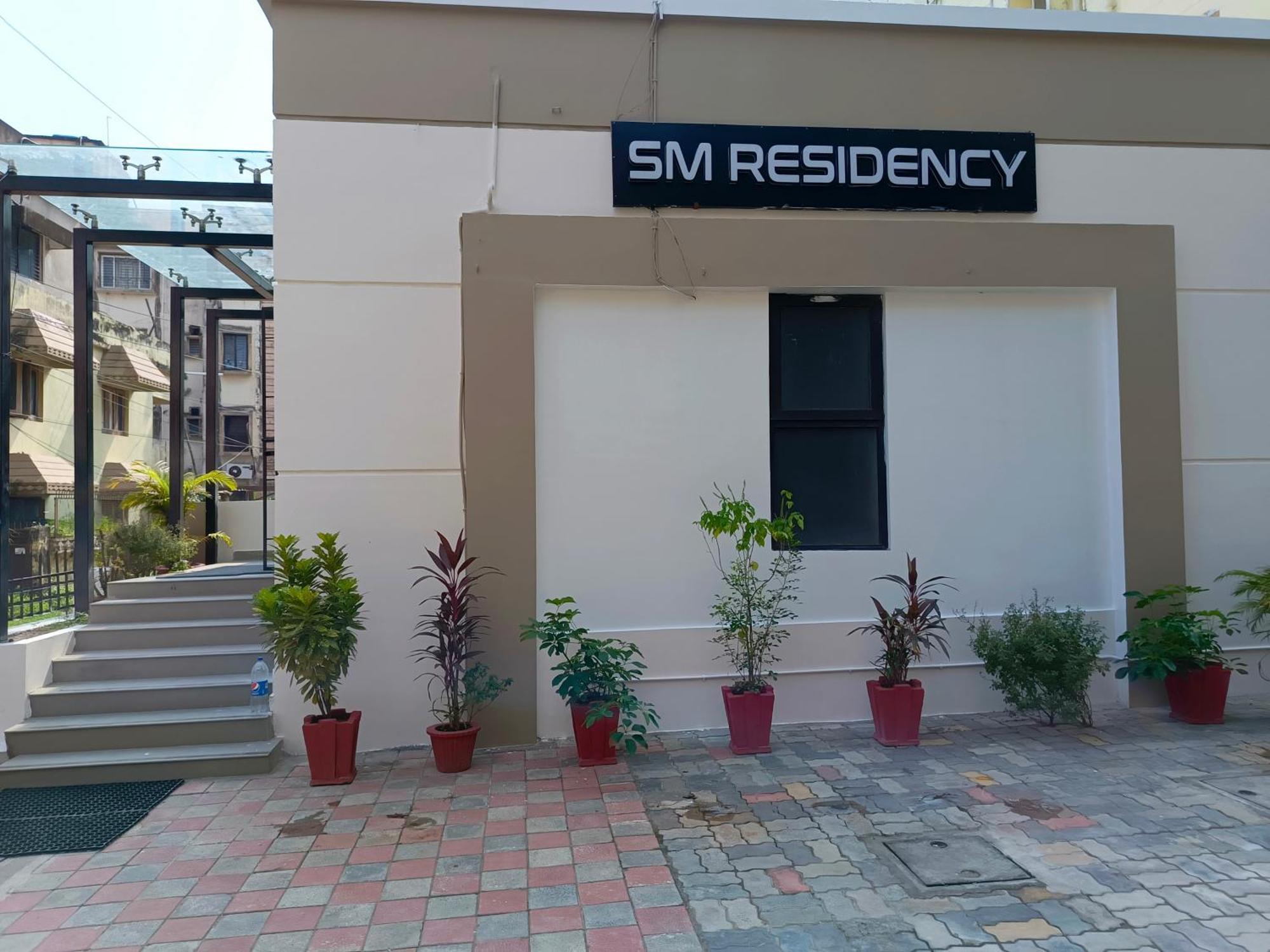 Hotel Sm Residency à Bhubaneswar Extérieur photo