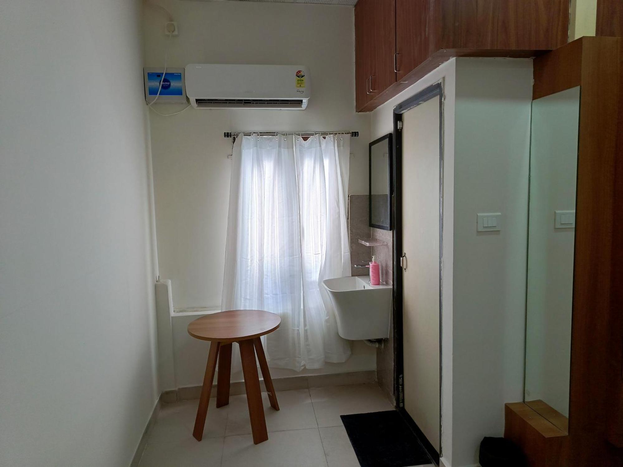 Hotel Sm Residency à Bhubaneswar Extérieur photo