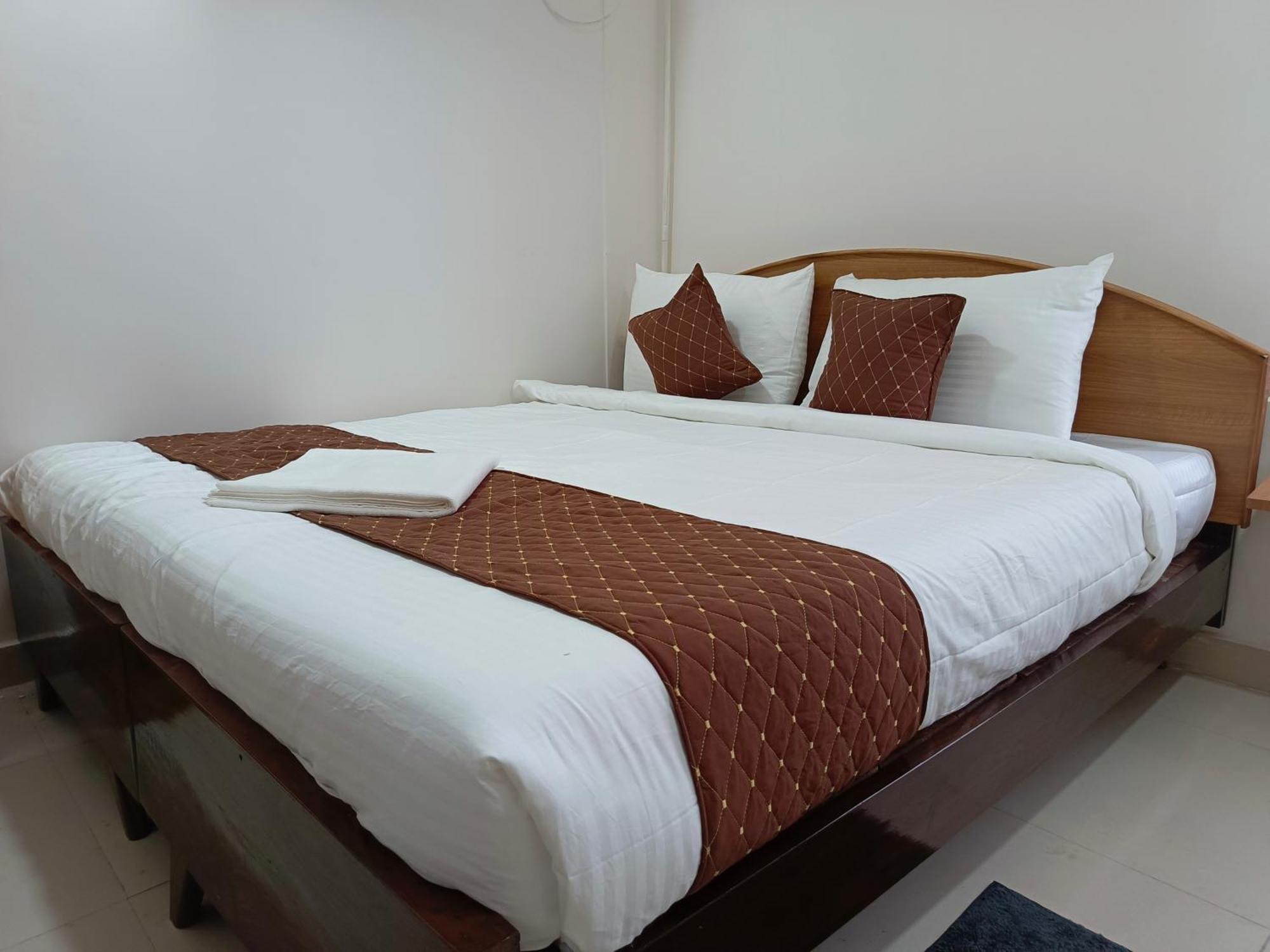 Hotel Sm Residency à Bhubaneswar Extérieur photo