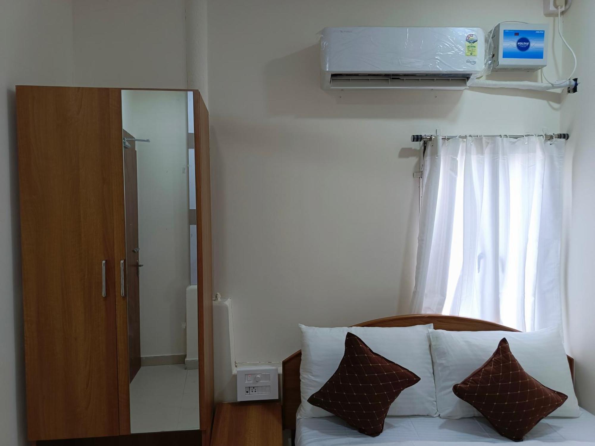 Hotel Sm Residency à Bhubaneswar Extérieur photo