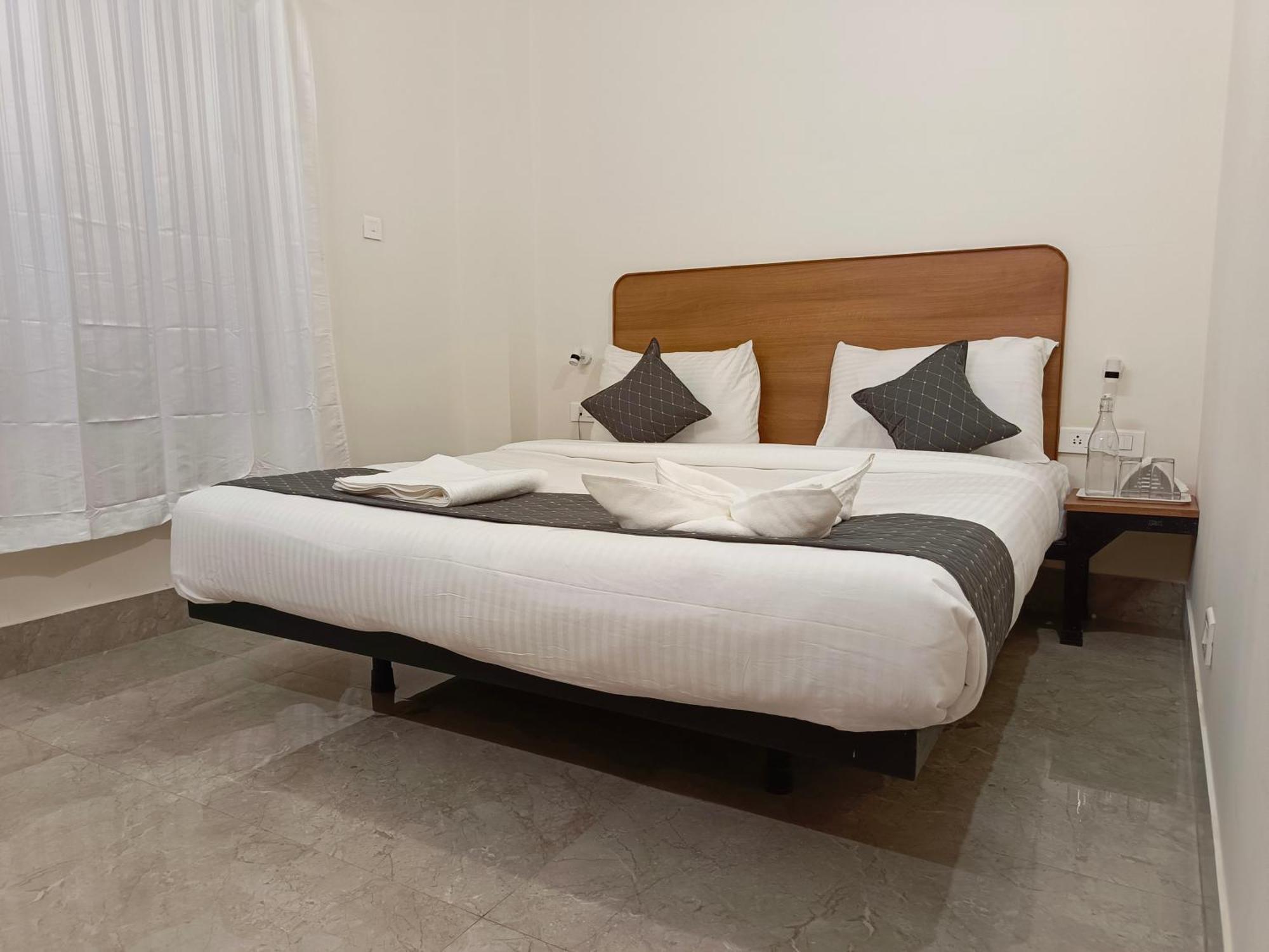 Hotel Sm Residency à Bhubaneswar Extérieur photo